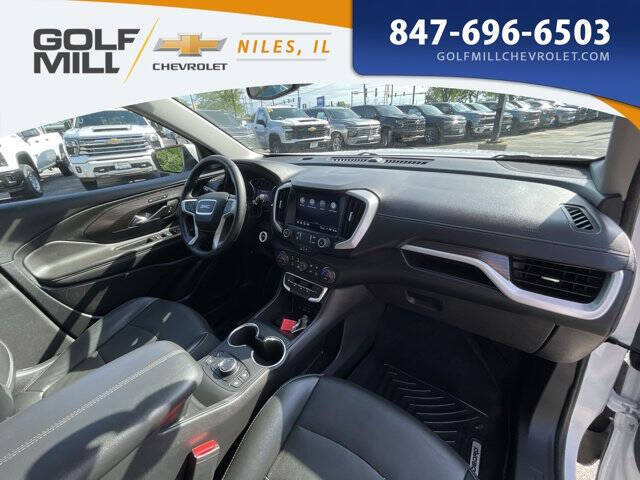 2023 GMC Terrain SLT