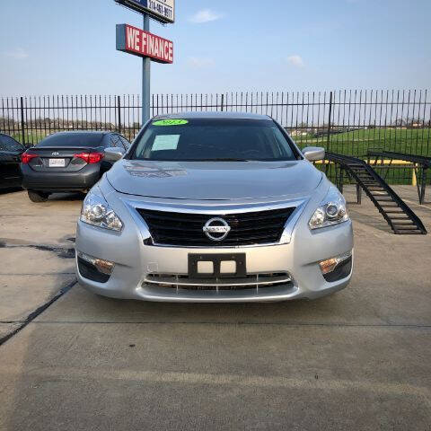 2013 Nissan Altima for sale at Trinity Auto Sales Group in Dallas TX