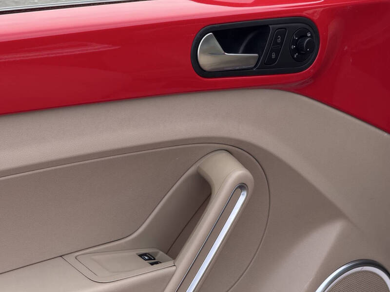 2014 Volkswagen Beetle 1.8T PZEV