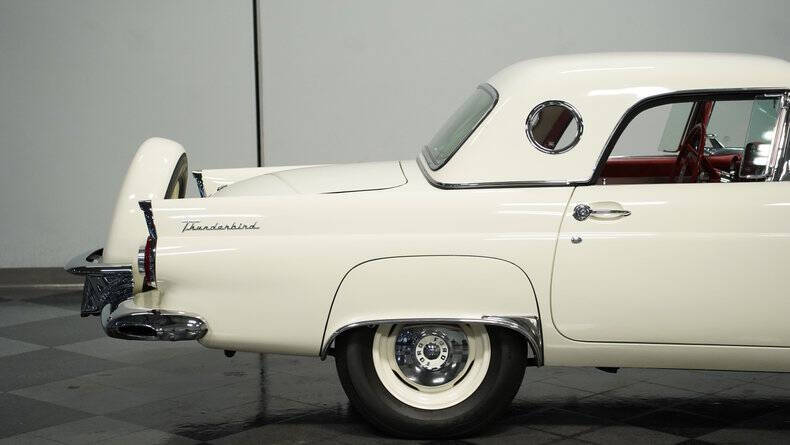 1956 Ford Thunderbird