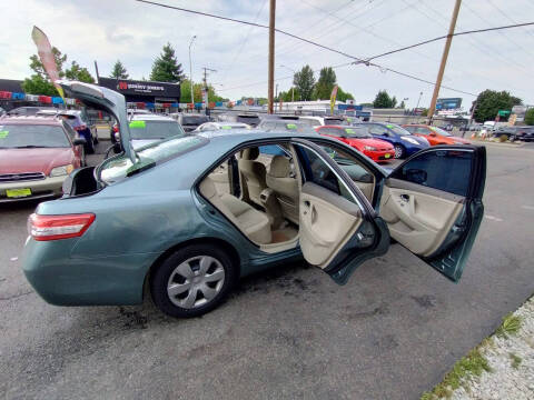 2010 Toyota Camry LE