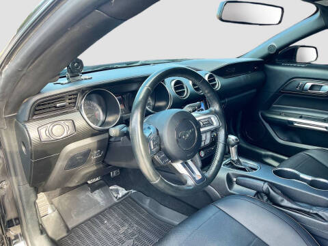 2020 Ford Mustang EcoBoost