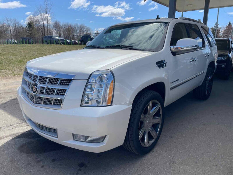 2013 Cadillac Escalade Platinum Edition