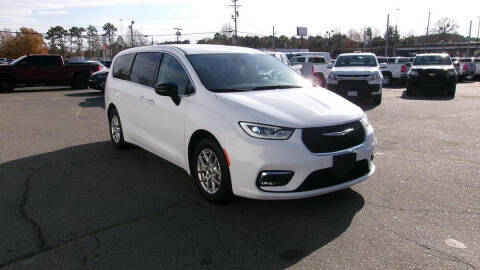 2024 Chrysler Pacifica Touring L