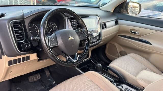 2018 Mitsubishi Outlander SE