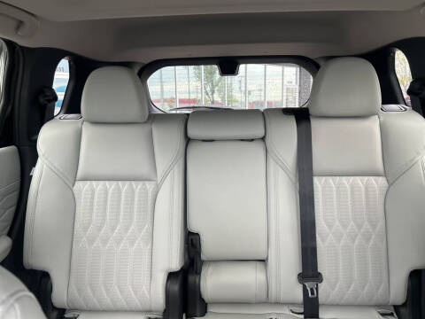 2025 Mitsubishi Outlander SEL Platinum Edition