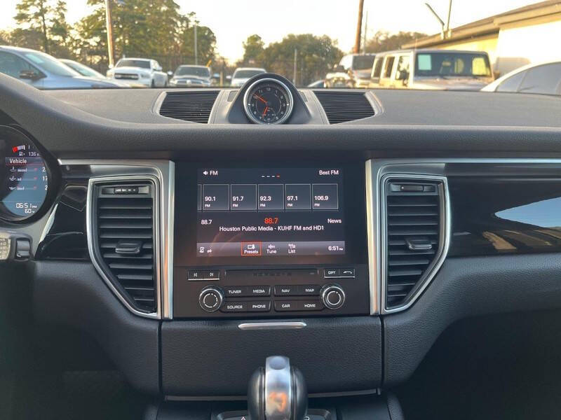 2017 Porsche Macan S