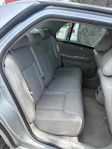 2011 Cadillac DTS Luxury Collection