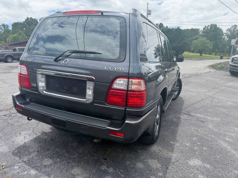 2003 Lexus LX 470