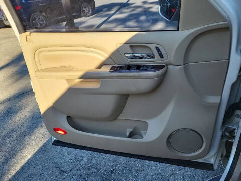 2012 Cadillac Escalade Luxury