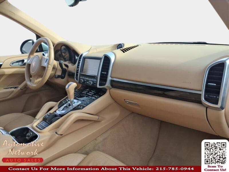 2014 Porsche Cayenne Platinum