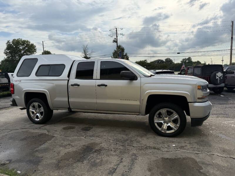 2017 Chevrolet Silverado 1500 Custom