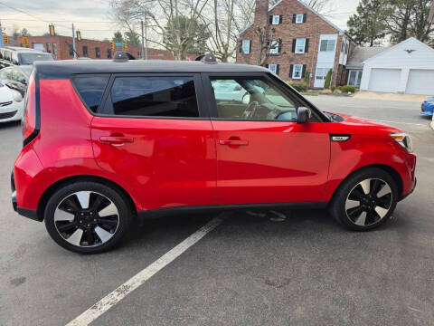 2016 Kia Soul +