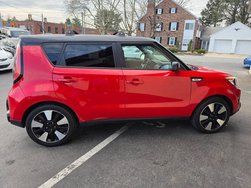 2016 Kia Soul +