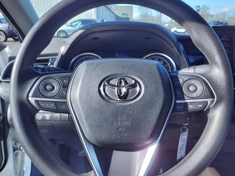 2022 Toyota Camry LE
