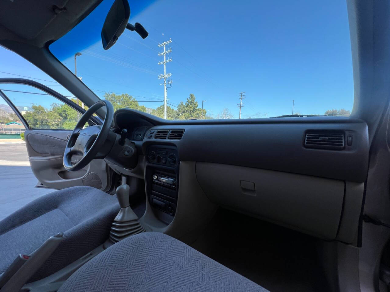 2001 Chevrolet Prizm for sale at R&G Auto Sales in Tujunga, CA