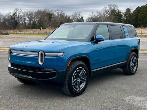 2025 Rivian R1S Adventure