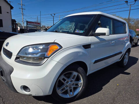2010 Kia Soul +