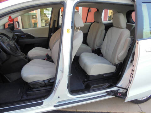 2015 Mazda MAZDA5 Sport