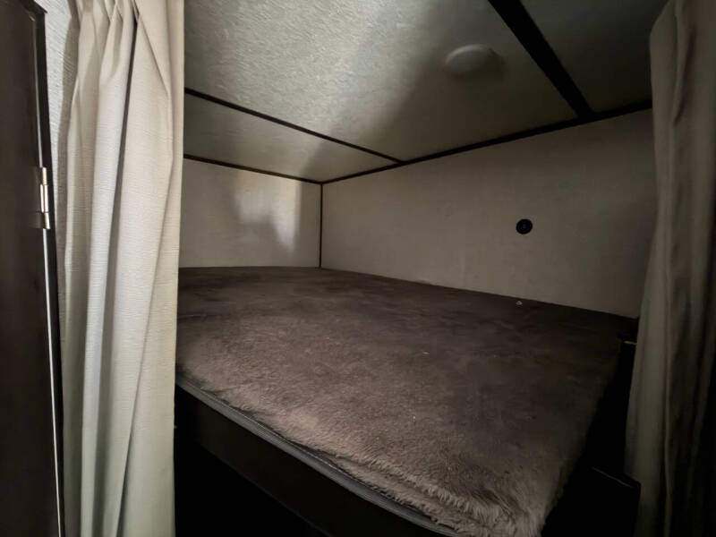 2021 Coleman Lantern