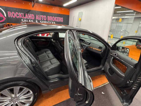 2016 Lincoln MKS EcoBoost