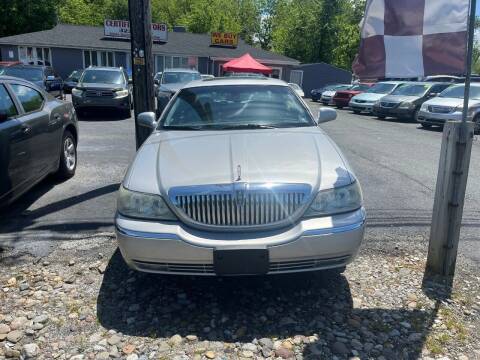 2003 Lincoln Town Car for sale at Certified Motors in Bear DE