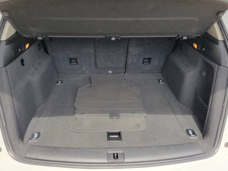 2012 Audi Q5 2.0T quattro Premium