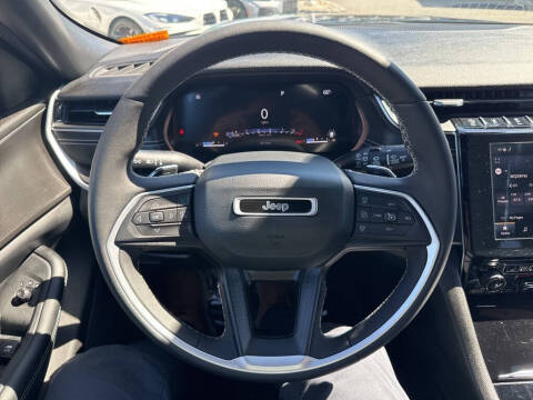 2023 Jeep Grand Cherokee Altitude