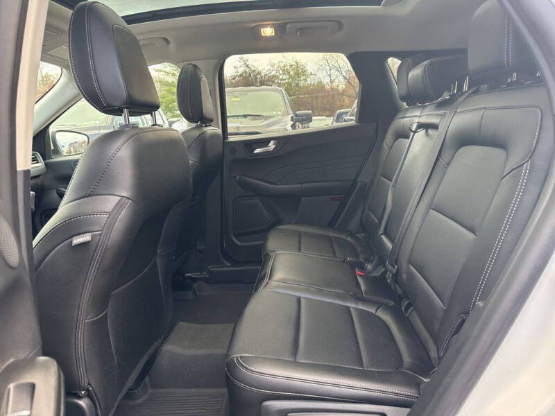 2022 Ford Escape SEL