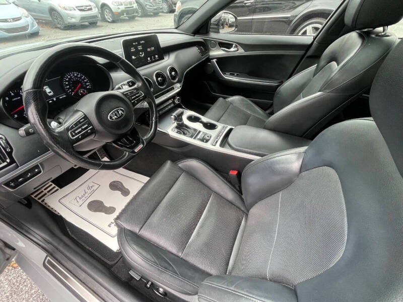 2019 Kia Stinger GT1