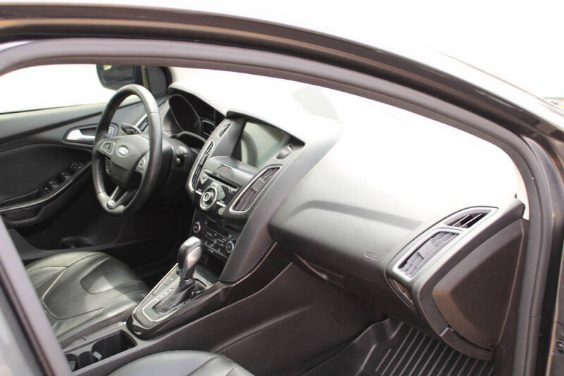 2018 Ford Focus Titanium