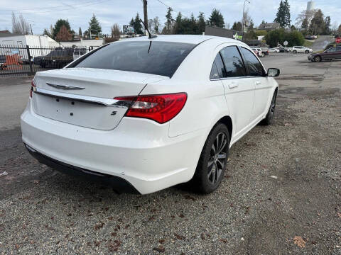 2012 Chrysler 200 Touring