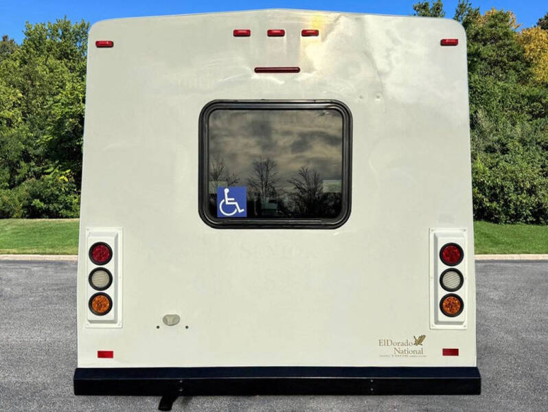 2013 Ford E-Series E-450 SD