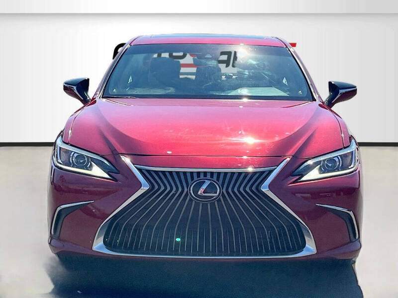 2025 Lexus ES 300h
