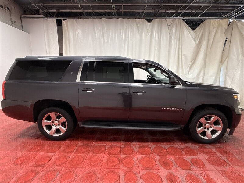 2017 Chevrolet Suburban LT