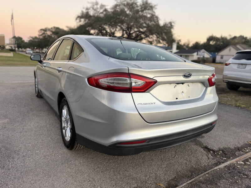 2015 Ford Fusion S