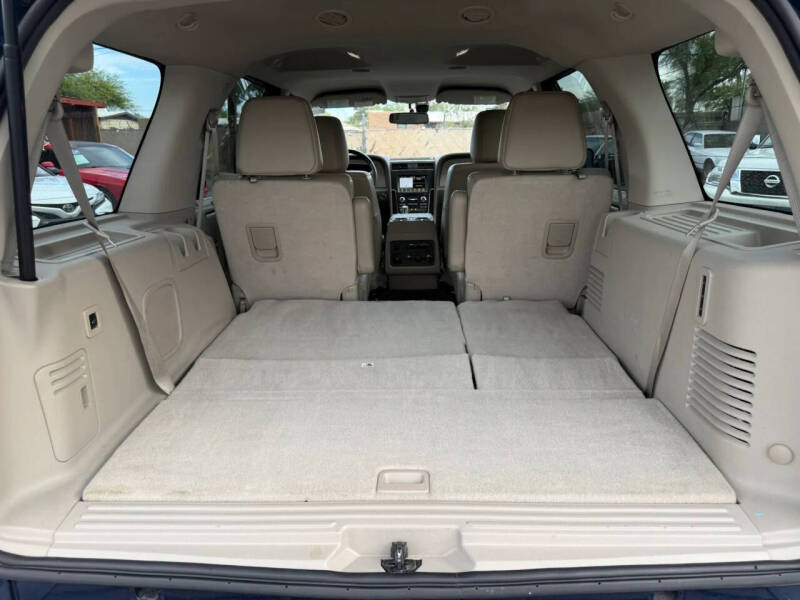 2017 Lincoln Navigator Select