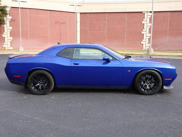 2018 Dodge Challenger 392 HEMI Scat Pack Shaker