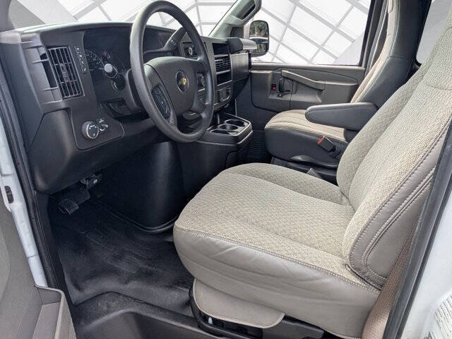 2023 Chevrolet Express LS 3500