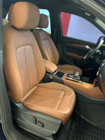 2022 Audi Q5 quattro S line Prem Plus 45 TFSI