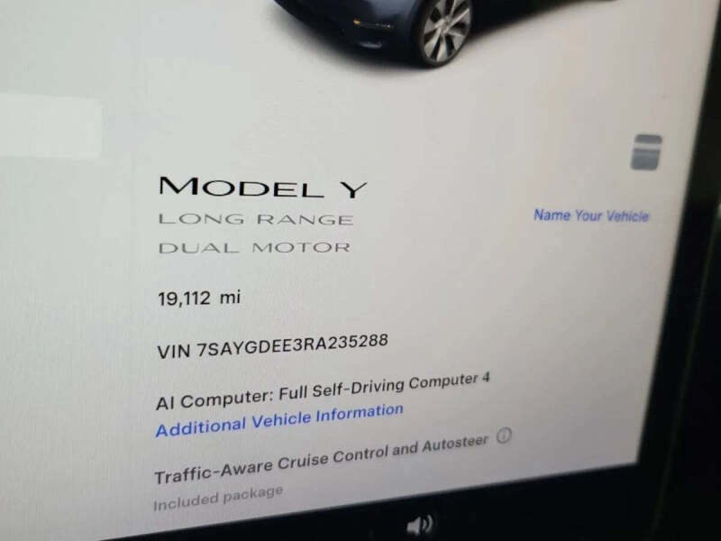 2024 Tesla Model Y Long Range