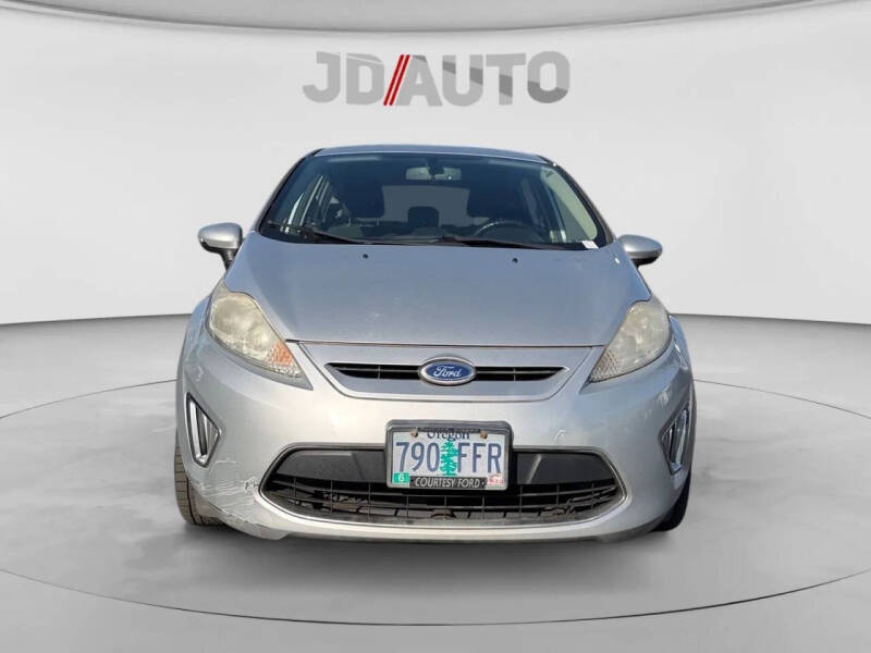 2011 Ford Fiesta SES
