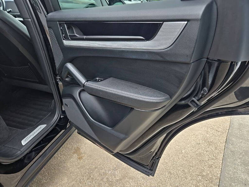 2024 Porsche Cayenne