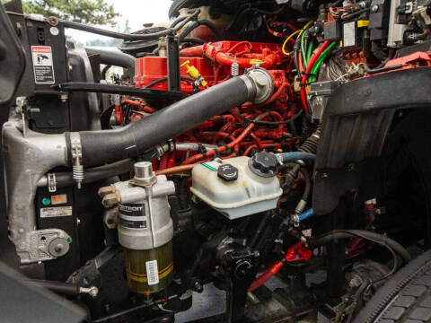 2018 Freightliner M2 106