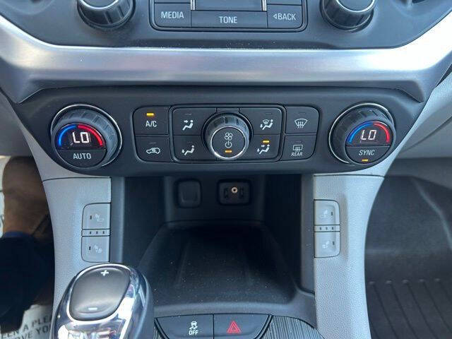 2017 GMC Acadia SLT-1