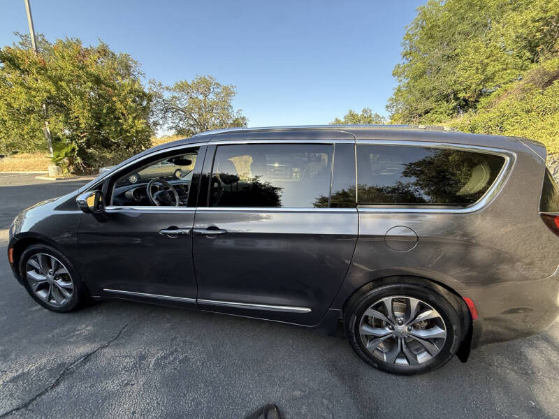 2017 Chrysler Pacifica Limited