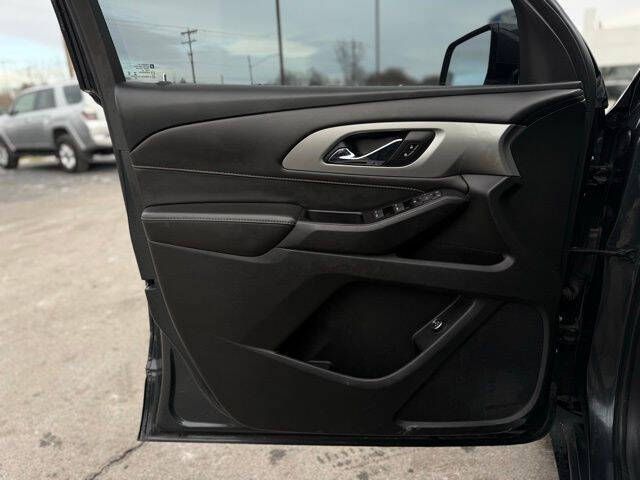 2020 Chevrolet Traverse LT Cloth