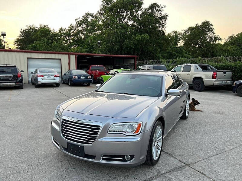 2011 Chrysler 300 C