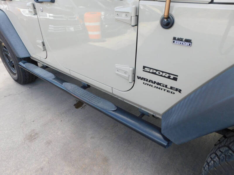 2017 Jeep Wrangler Unlimited Sport