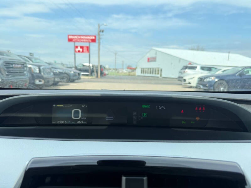 2019 Toyota Prius LE AWD-e